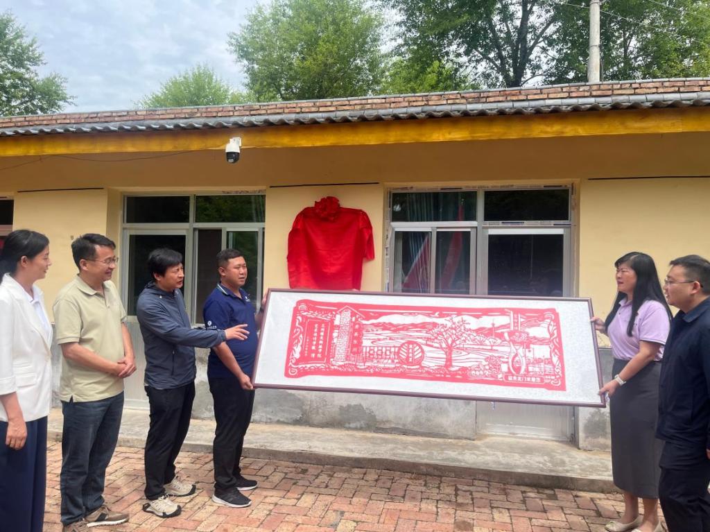 艺心绘梦赴洮乡  青春实践助振兴