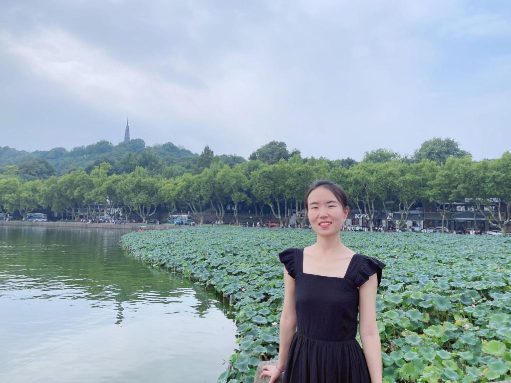 教师：高慧娟